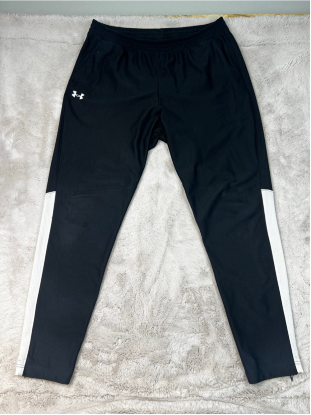 Under Armour Sweatpants Athletic Mens Size XL Fitted Sports Black White Side Zip